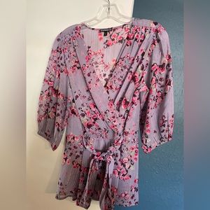 Express shirt size M